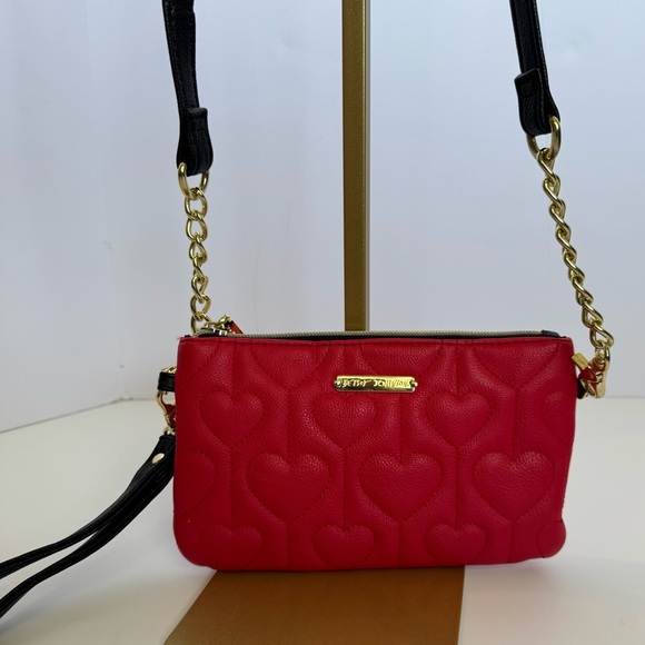 Betsey Johnson crossbody purse and/or clutch with removable strap. - Picture 3 of 12